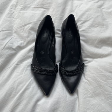 Schwarze Vintage spitze Kittenheels
