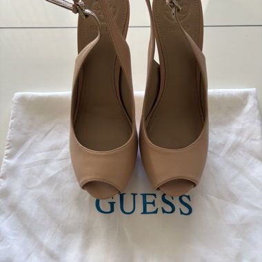 GUESS Schuhe für Damen.