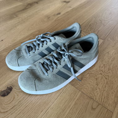Adidas Sneaker, Grösse EU 42 2/3