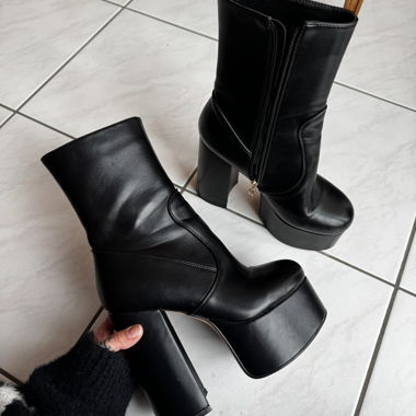 Platform boots