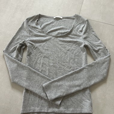 Haut gris à manches longues ZARA
