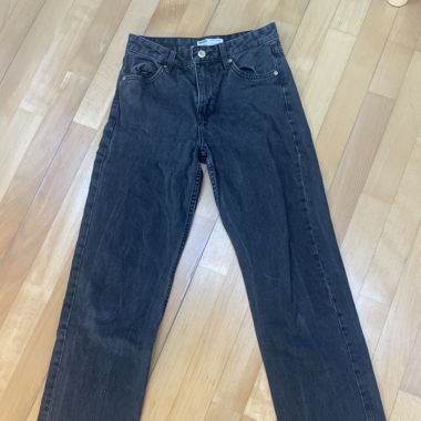 Jean en denim noir