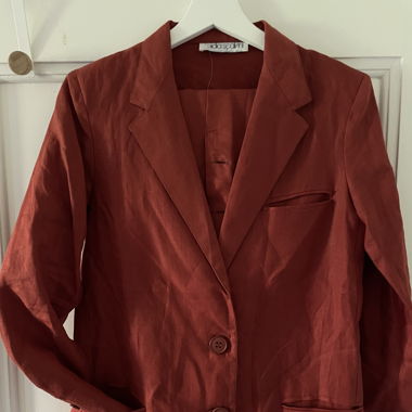 Ensemble blazer et jupe en lin
