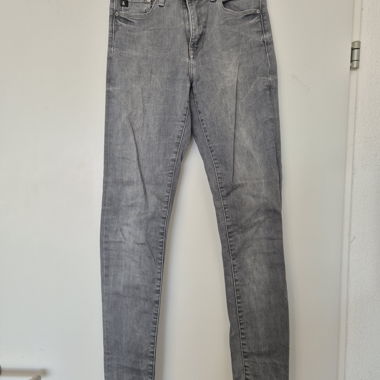 Jeans grau