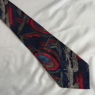 Cravate bleu et rouge