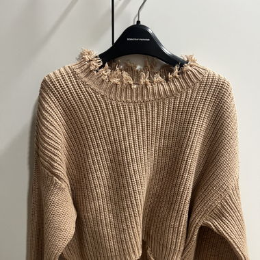 Crop Pulli