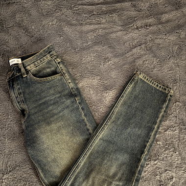 MOMJEANS
