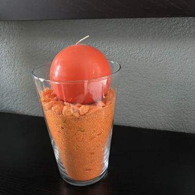 Rote Kerze im Glas