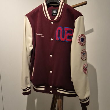 ZARA Collegejacke bordeaux-creme