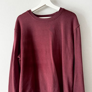 Pullover / Sweatshirt