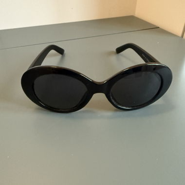 occhiali da sole neri