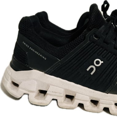 On Sneakers, 37