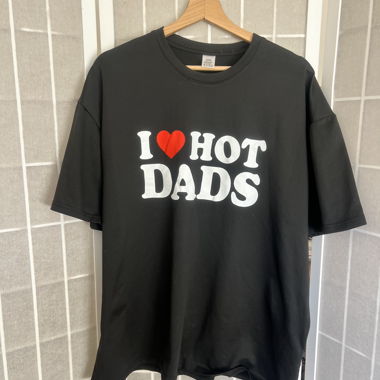Black XXL T‑Shirt “I LOVE HOT DADS”