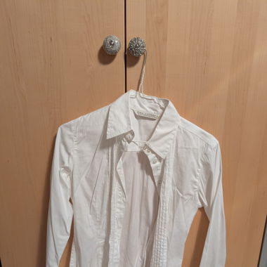 Weisse Bluse