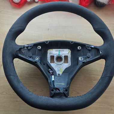 Nouveau volant en cuir Alcantara TESLA S / X