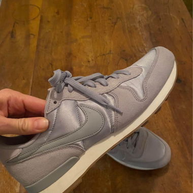 Nike internationalist t.42 (idéal pour un 41)