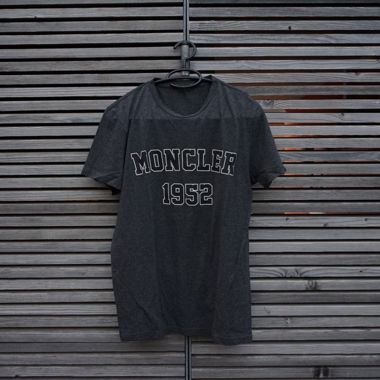 Moncler T-shirt
