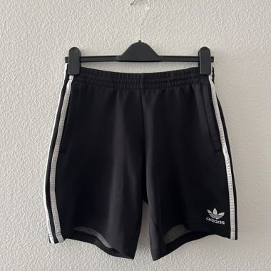 Adidas Sportshorts schwarz