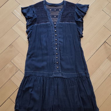 Dunkelblaues Kleid