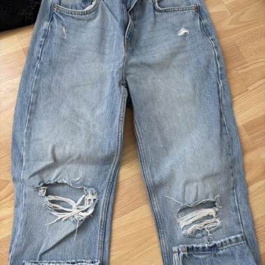 Ripped jeans