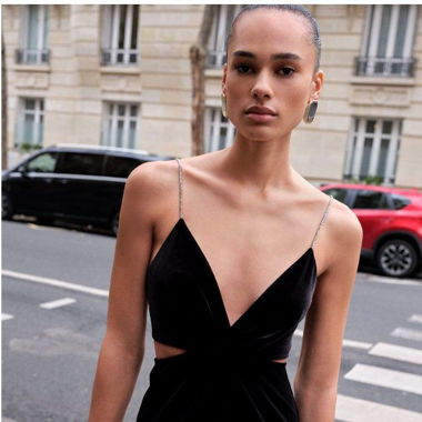 Festlicher Samt-Jumpsuit mit Cut-Outs, Gr. S