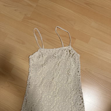 Kleid Mango
