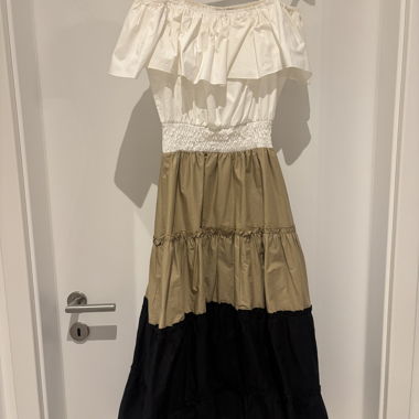 Robe blanche/noire/marron - Rinascimento