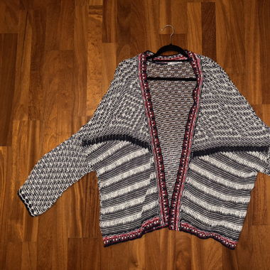 Cute boho wavy cardigan