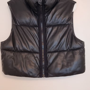 Spring vest in black