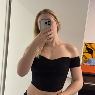 Schwarzes Crop-Top