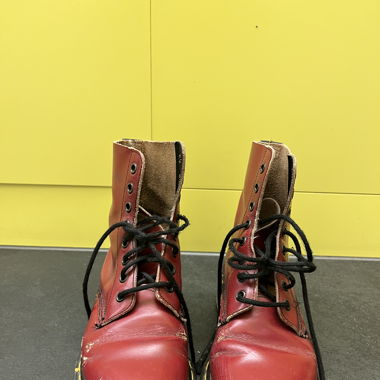 Dr. Martens weinrot