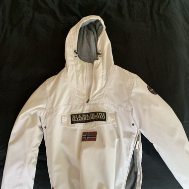 Weisse Winterjacke von Napapijri