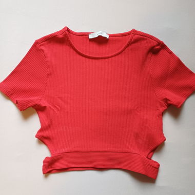 Croptop mit cutouts