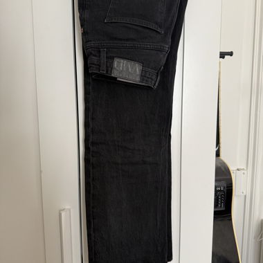 Black Jeans