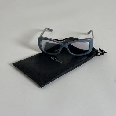 GUESS blaue Sonnenbrille mit Etui