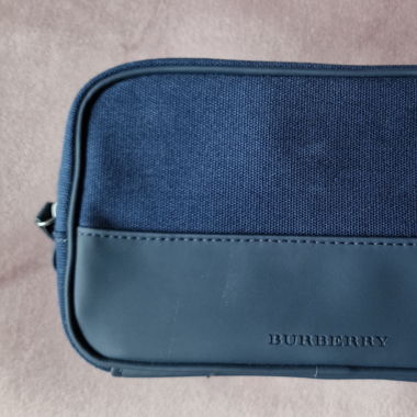 Burberry Kulturbeutel dunkelblau