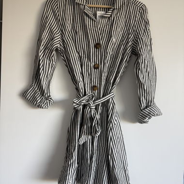 NEU A&F Leinenkleid