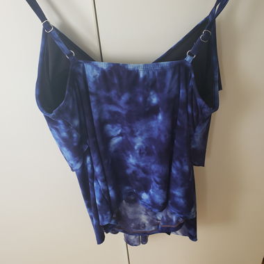 Blaues Batik-Camisole-Badetop