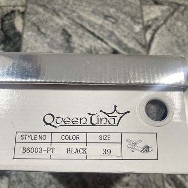 Queen Shuhe elegant
