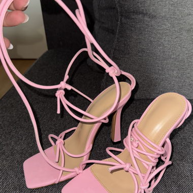 Scarpe Décolleté con cinturini rosa