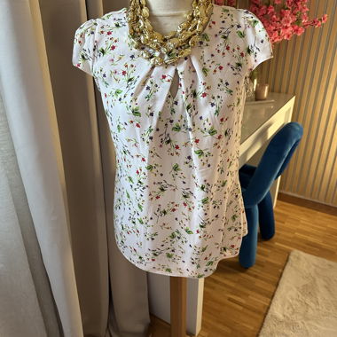 Billie & Blossom Floral Top