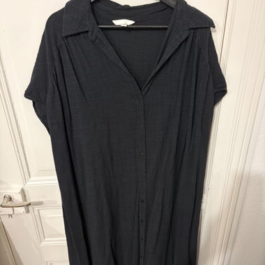 Schwarzes H&M Hemd-Kleid
