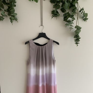 Vestito con sfumatura di colore