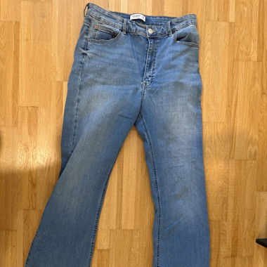 Flared Jeans