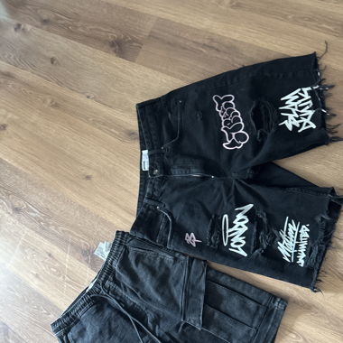 Kurze Hosen 