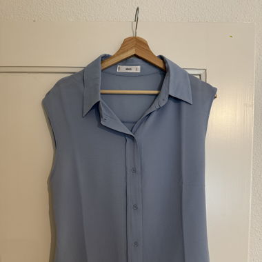 Blue shirt