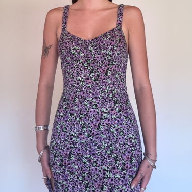 Robe fleurie à fines bretelles