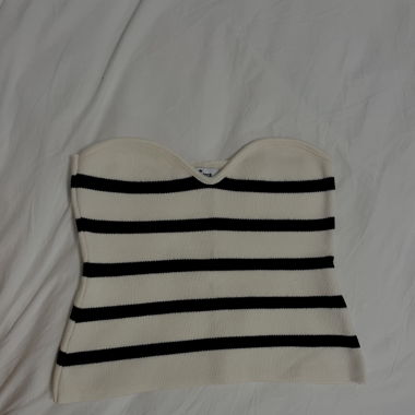 top sans manche bleu et blanc 
