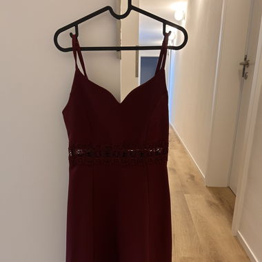 Kleid, Abschlusskleid