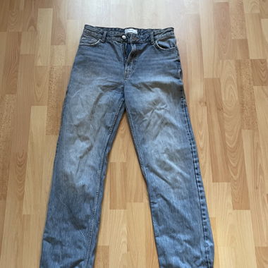 straight leg jeans